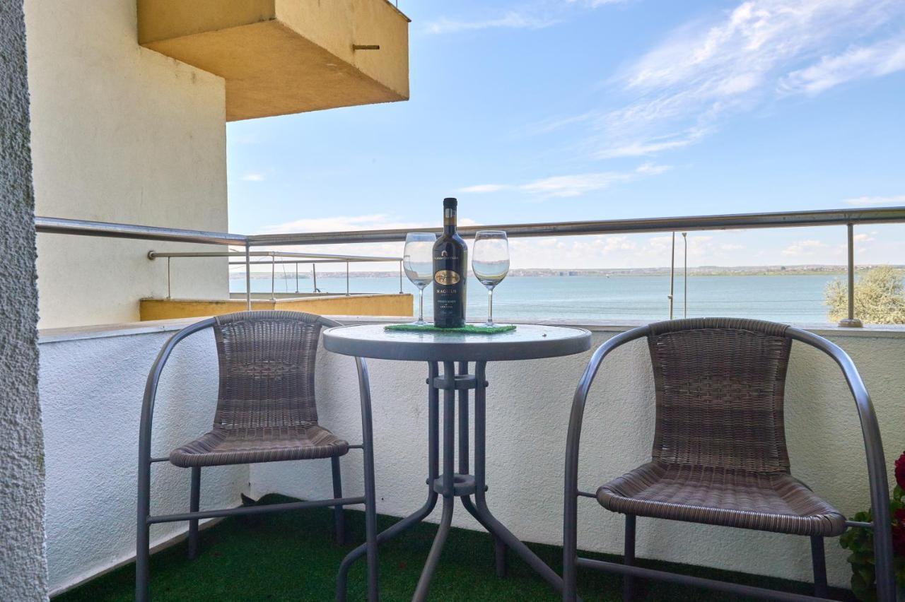 Alina Lake View Apartment 마마이아 외부 사진